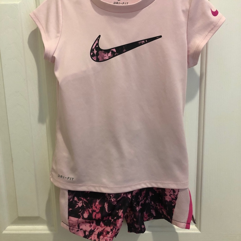 Nike Pink power short set